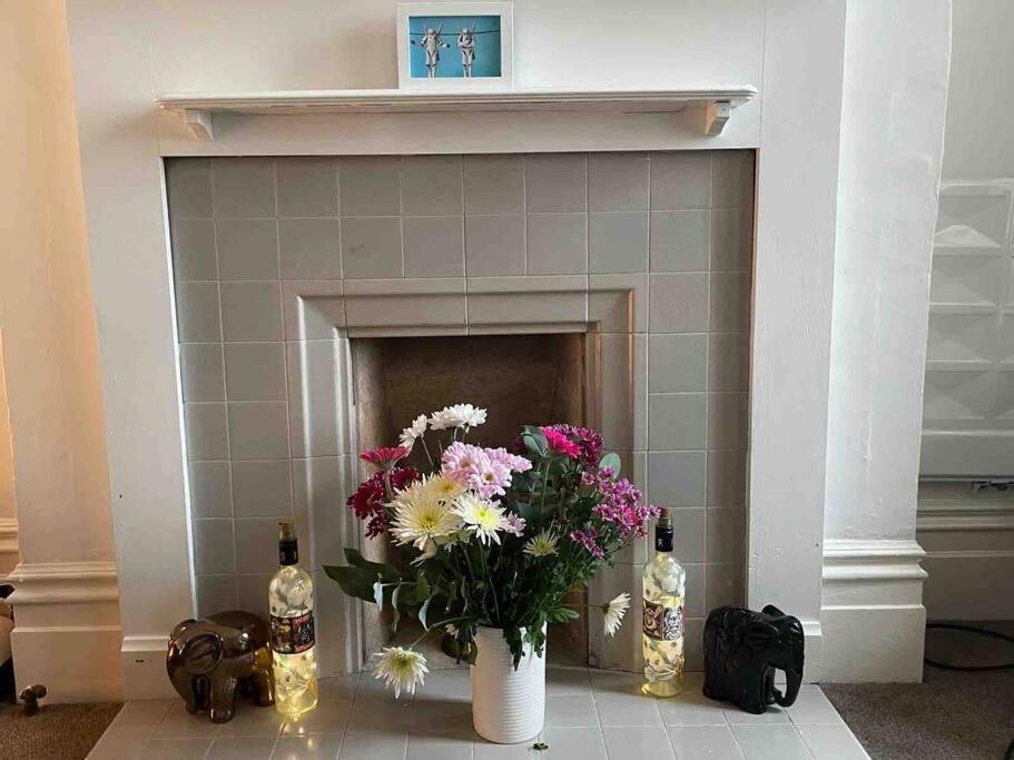 One/Two Bedroom Apartment Close To Sea & Centre ヘイスティングス エクステリア 写真